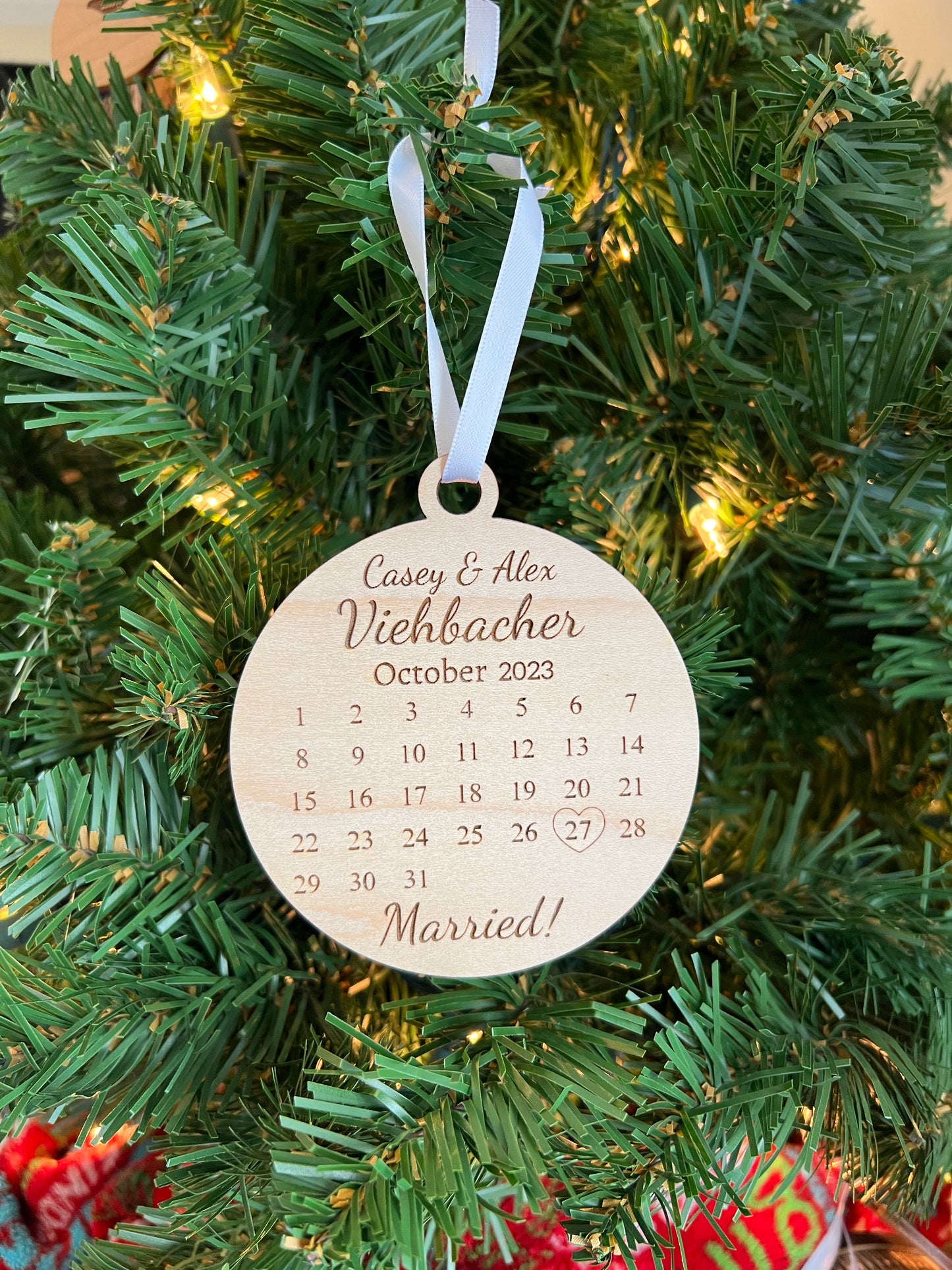 Personalized Wedding Calendar Married Ornament