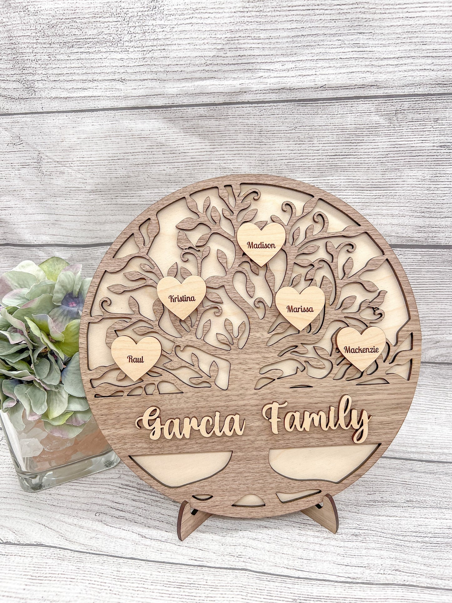 Personalized Family Tree Display Gift - Mother’s Day / Father’s Day / Grandparents Day / Mom / Dad / Birthday / Wedding / Birth Announcement